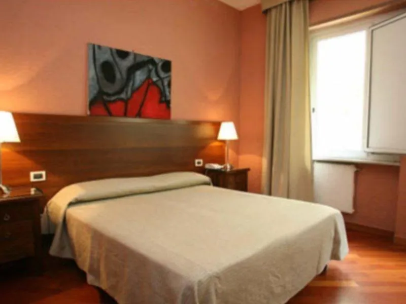 ***  Hotel St. Moritz Rome Italy