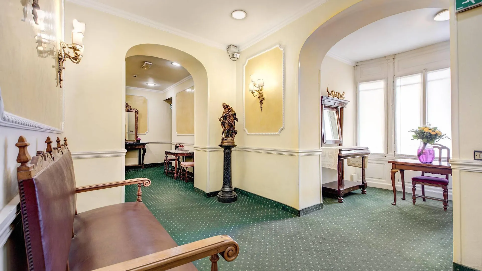 Hotel St. Moritz Рим 3*,  Италия